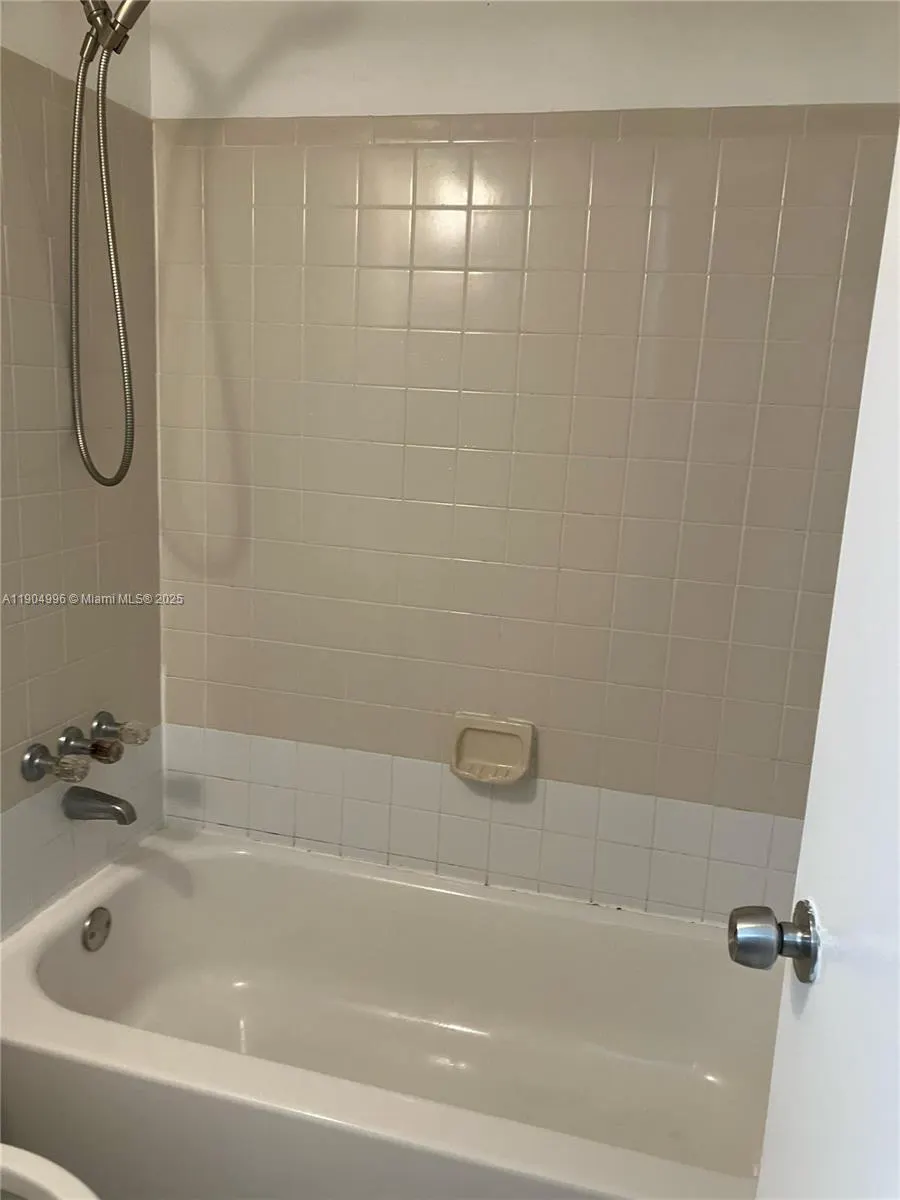 4581 W Mcnab Rd, #14