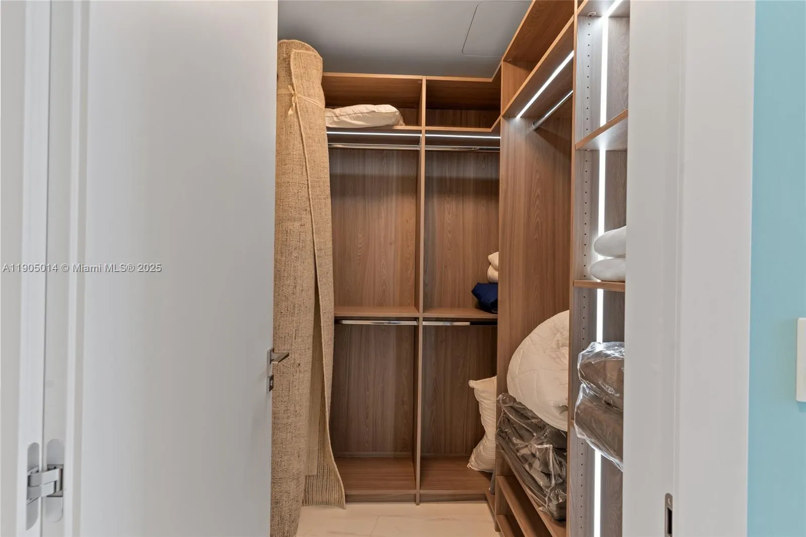 300 Biscayne Blvd Way, #2505