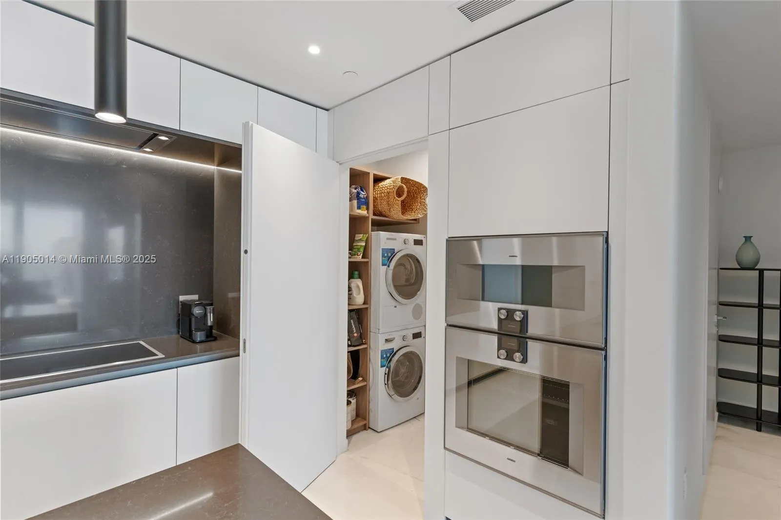 300 Biscayne Blvd Way, #2505