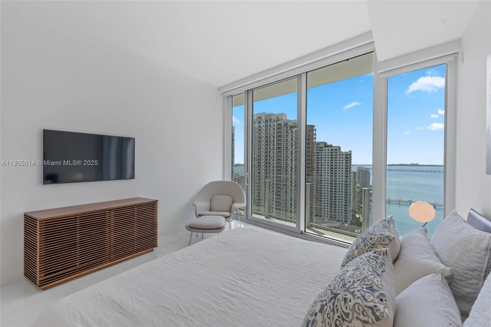 300 Biscayne Blvd Way, #2505