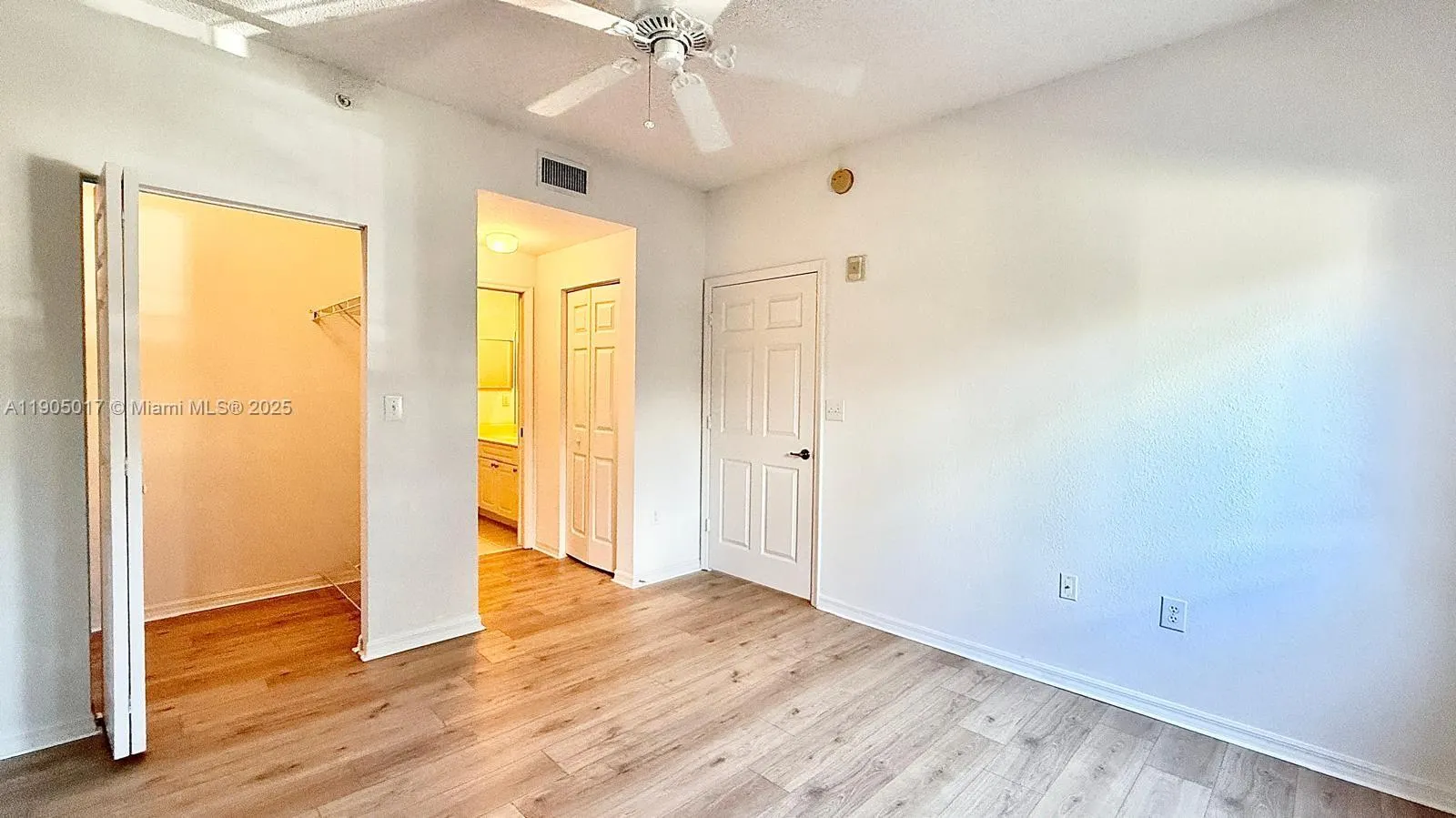 2808 Amalei Dr, #203