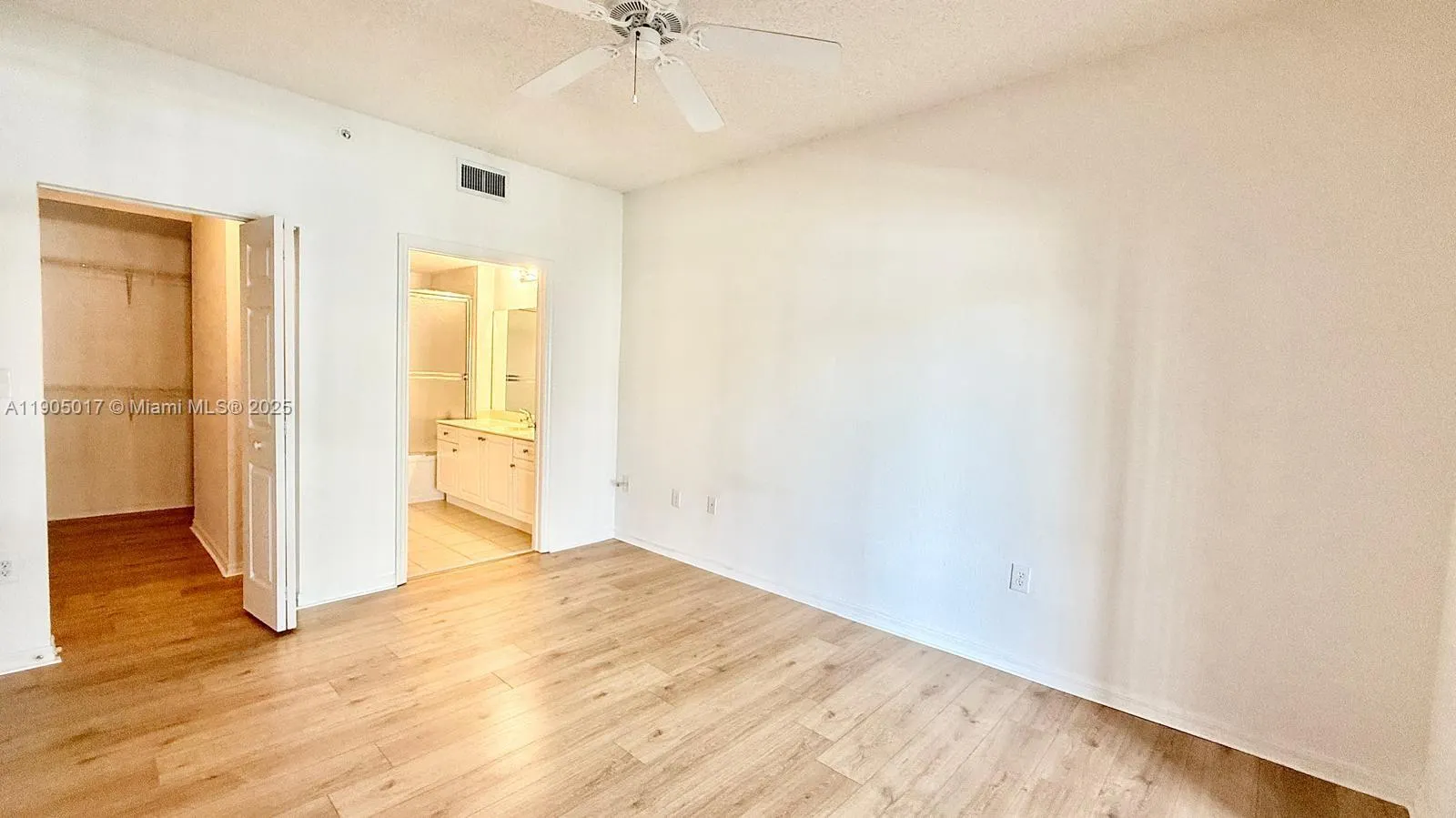 2808 Amalei Dr, #203