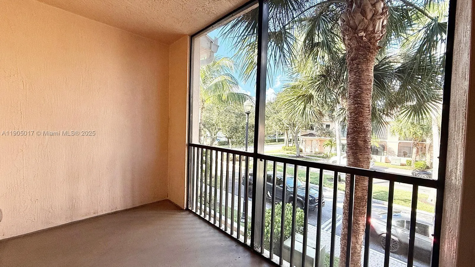 2808 Amalei Dr, #203