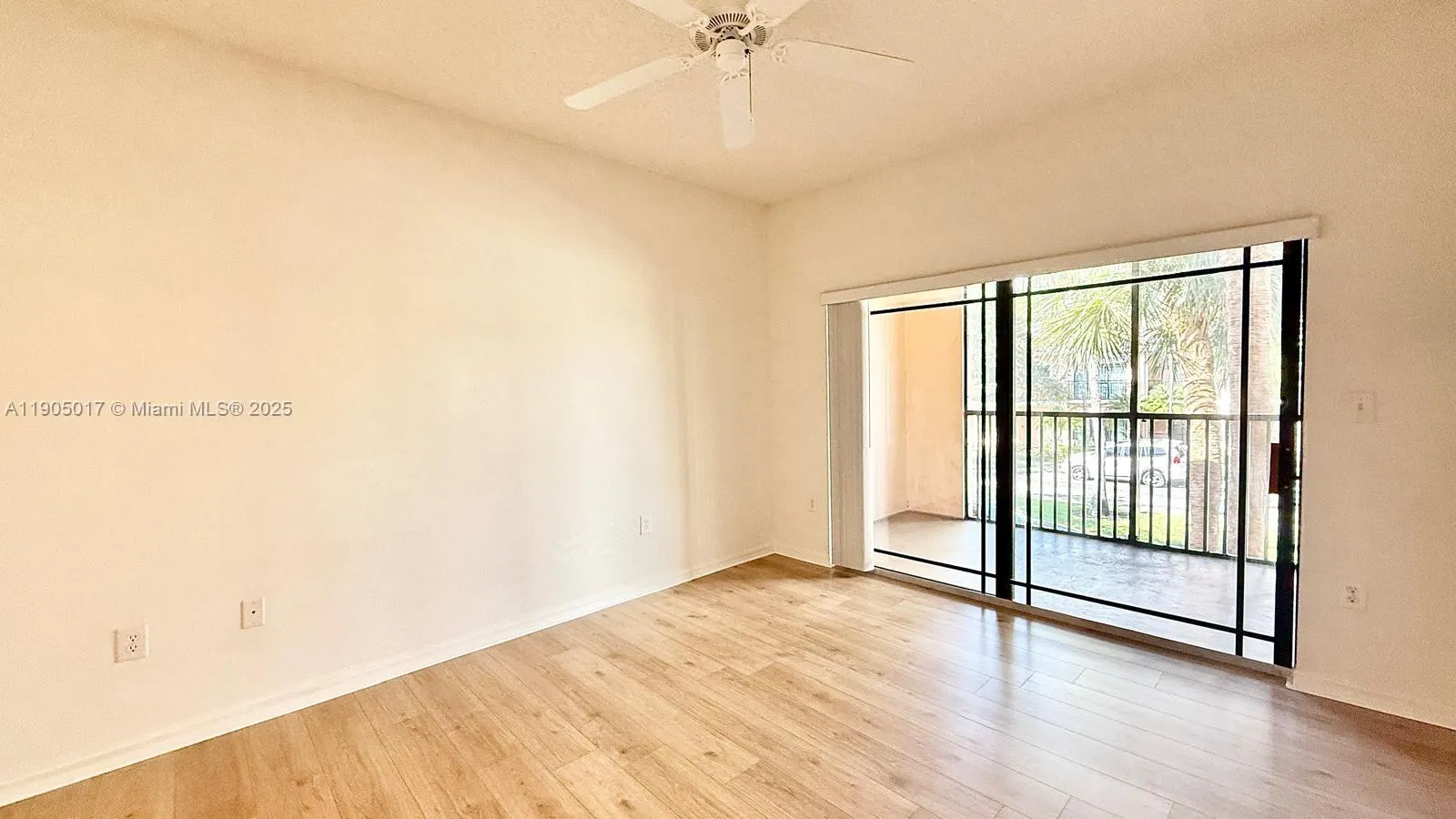 2808 Amalei Dr, #203