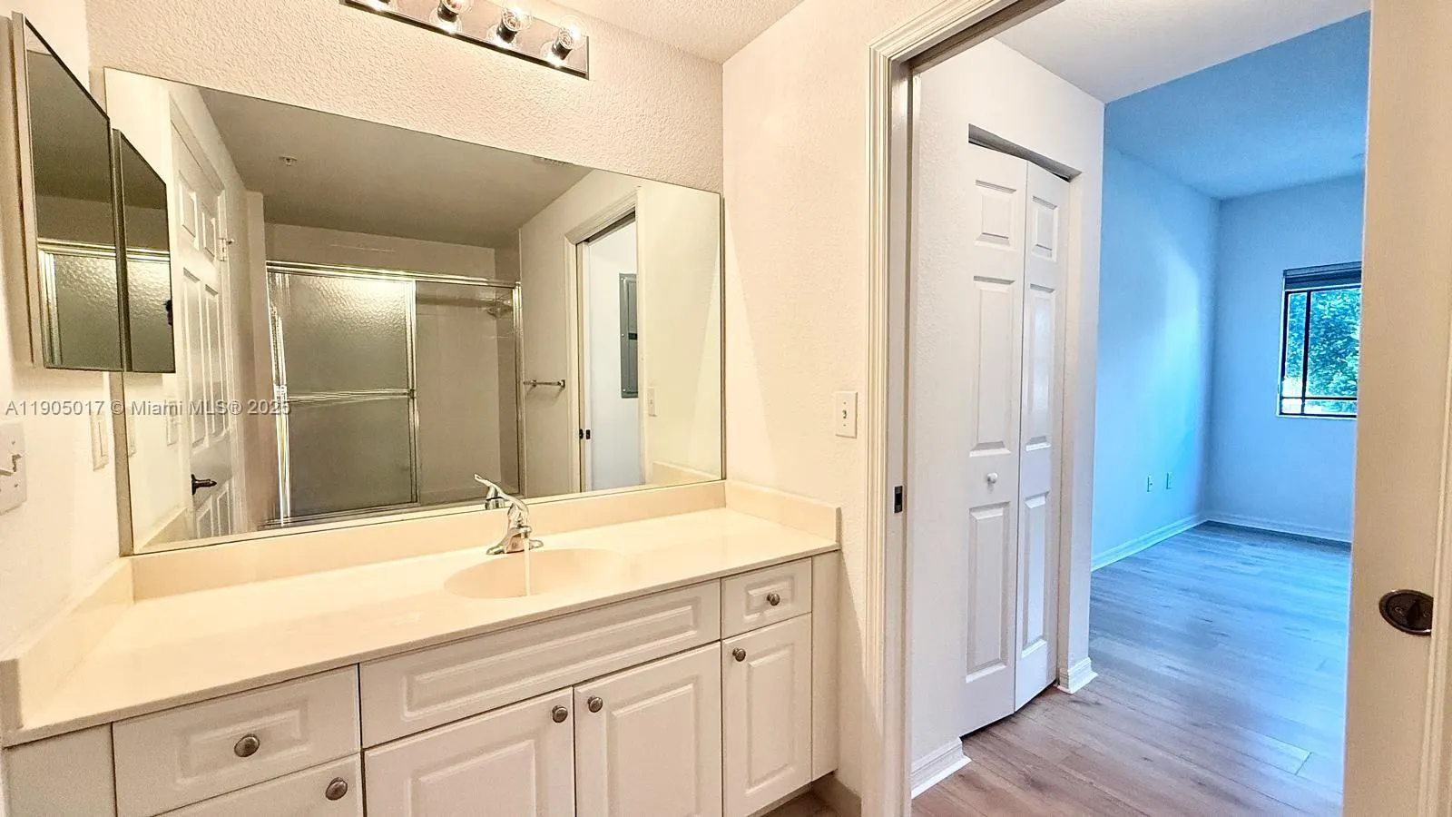 2808 Amalei Dr, #203