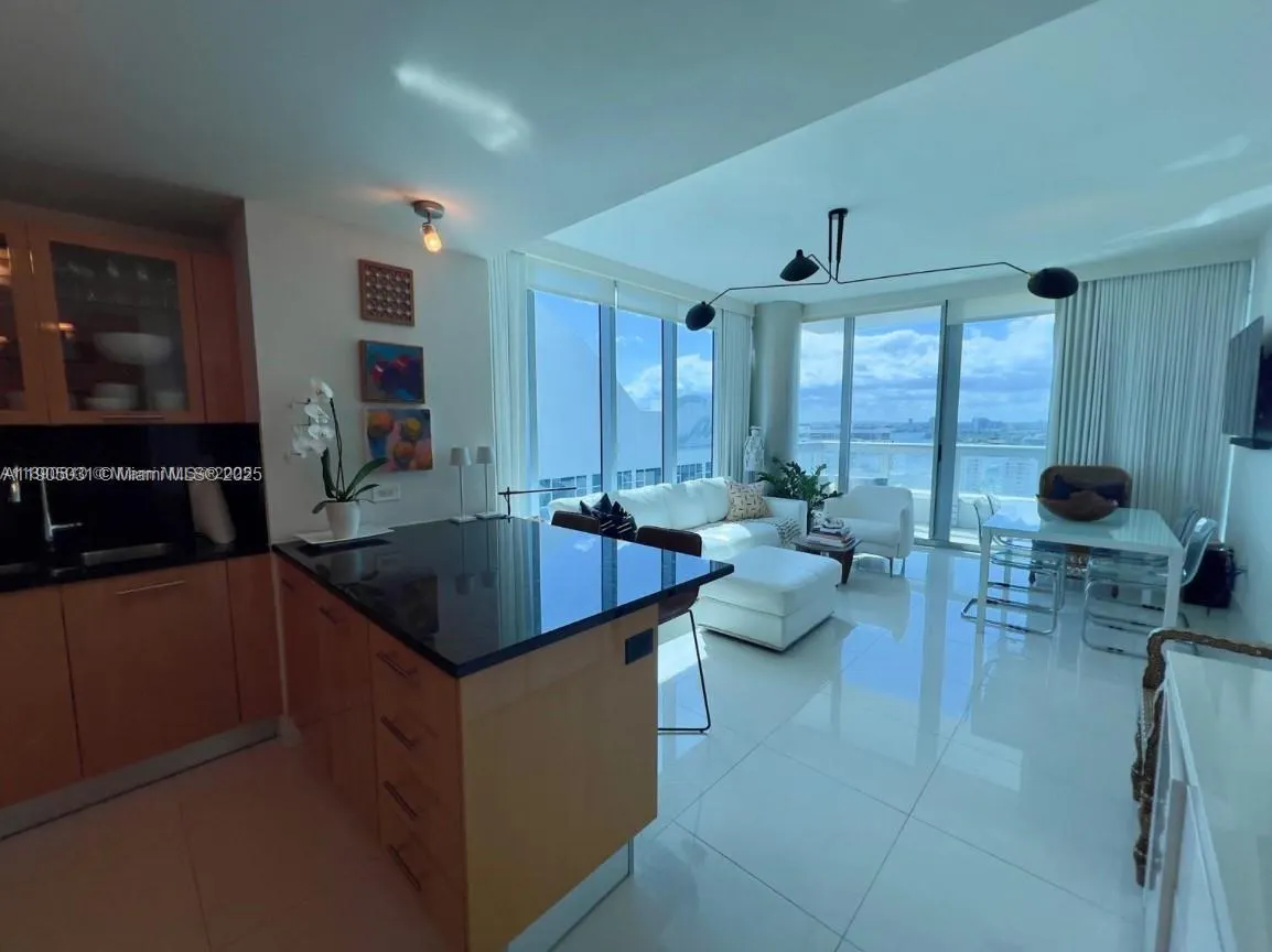 6899 Collins Ave, #1709