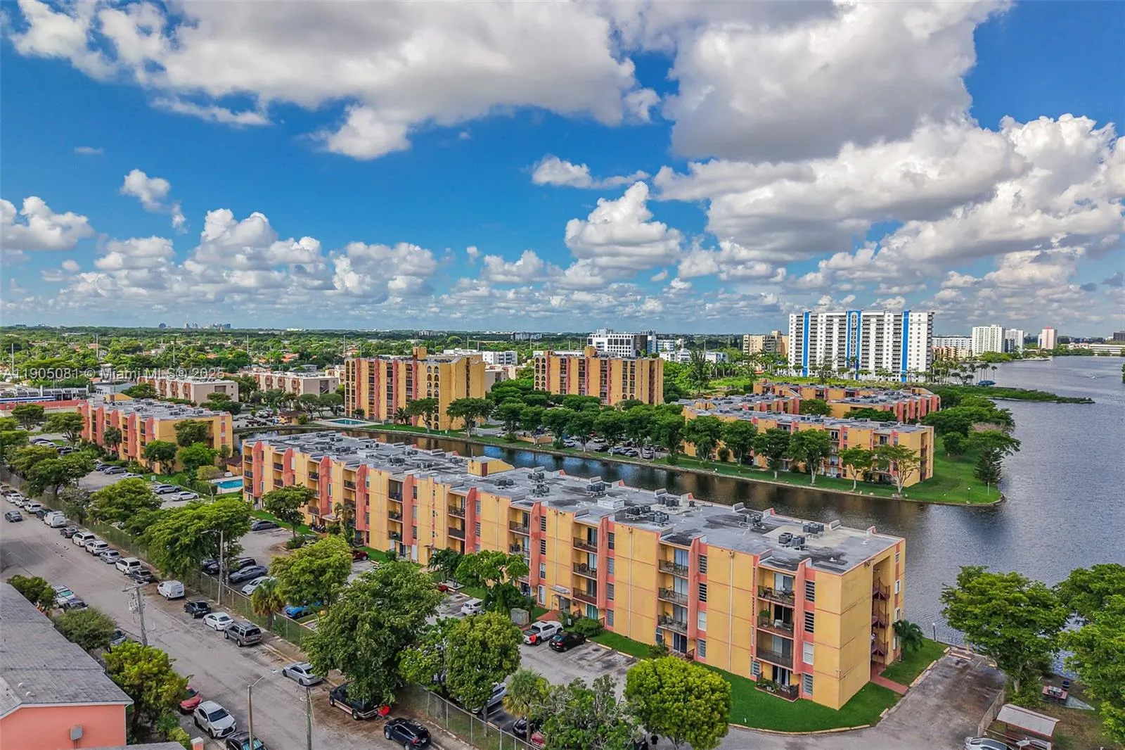 4705 NW 7th St, #201-7