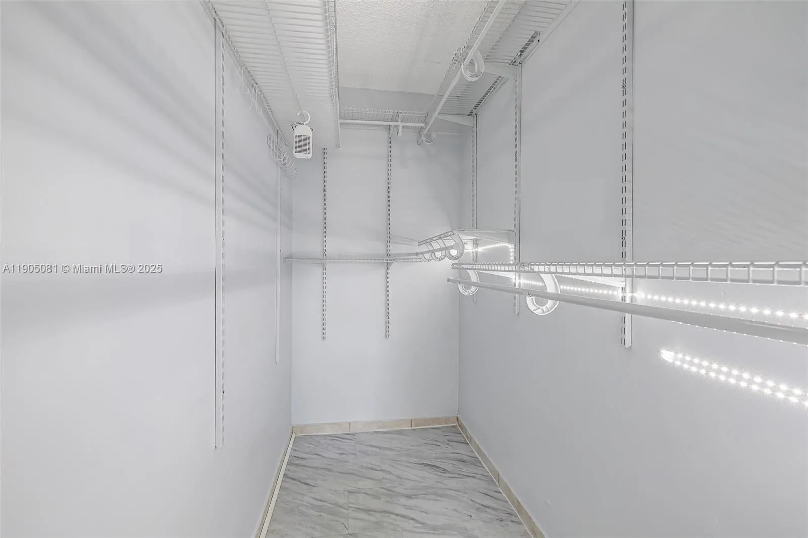 4705 NW 7th St, #201-7