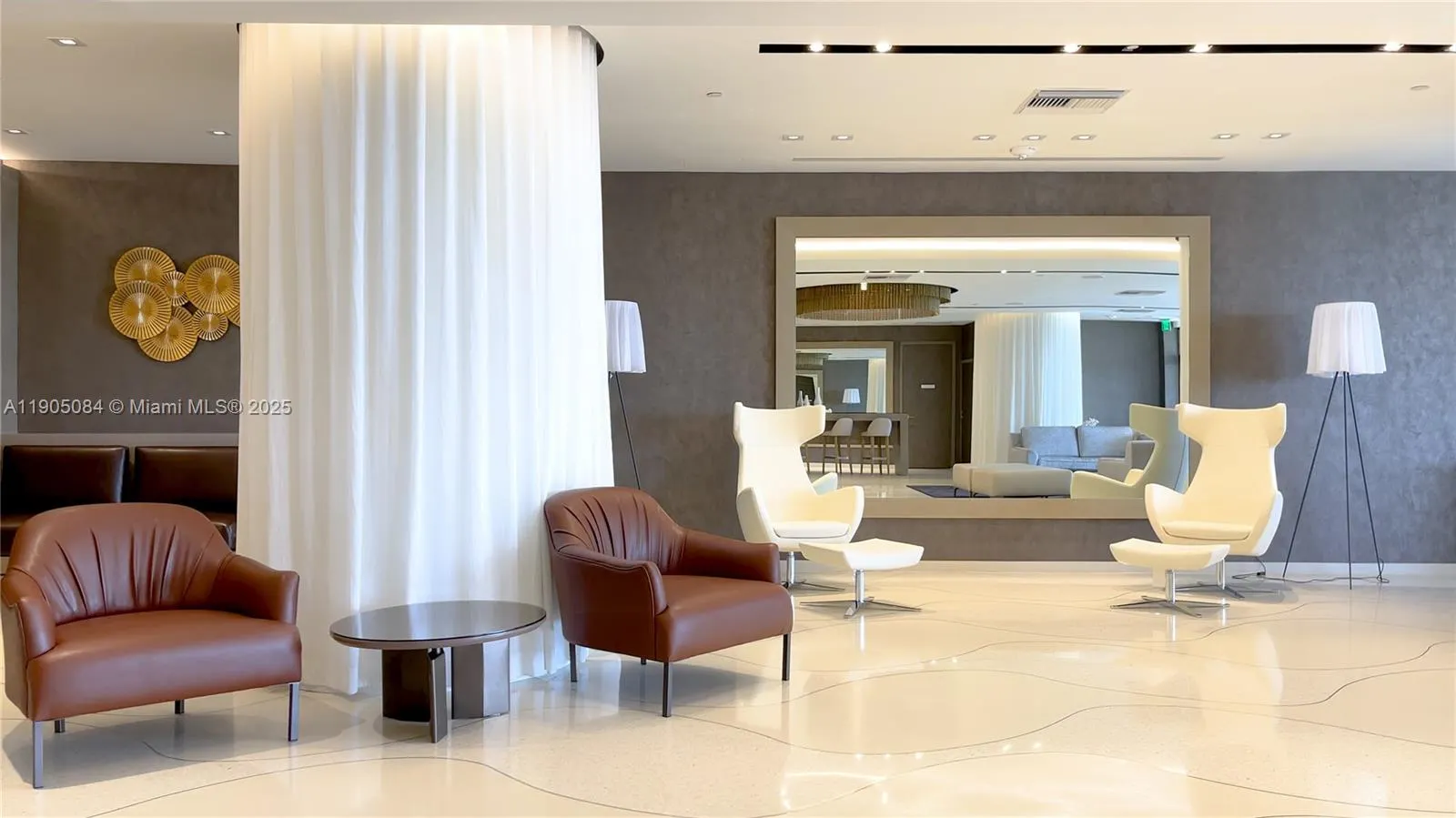 nine island Avenue, #402