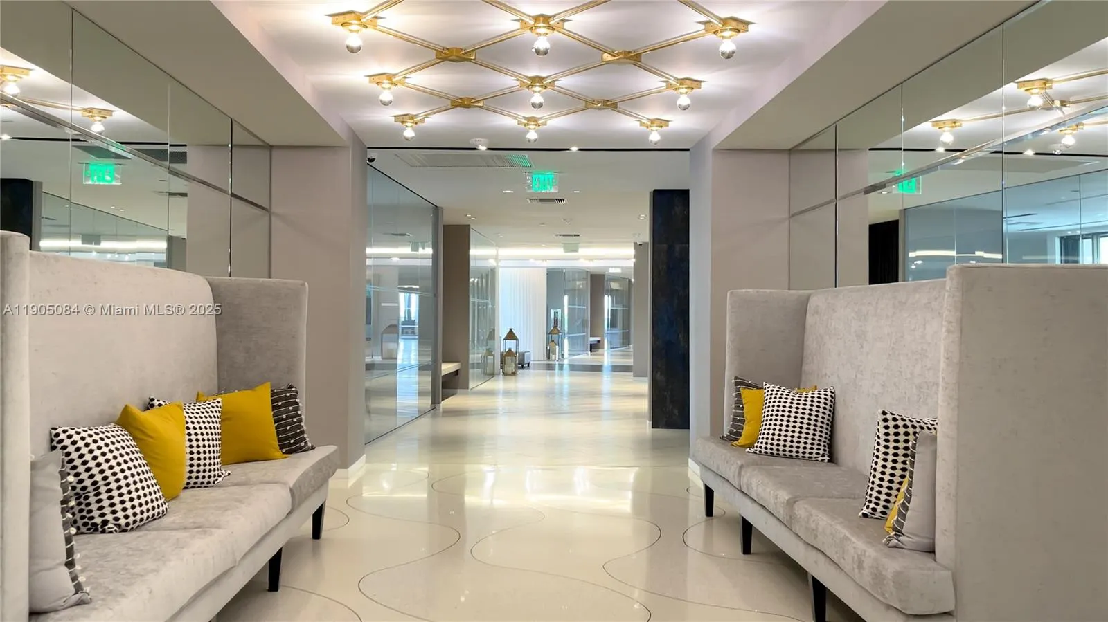 nine island Avenue, #402