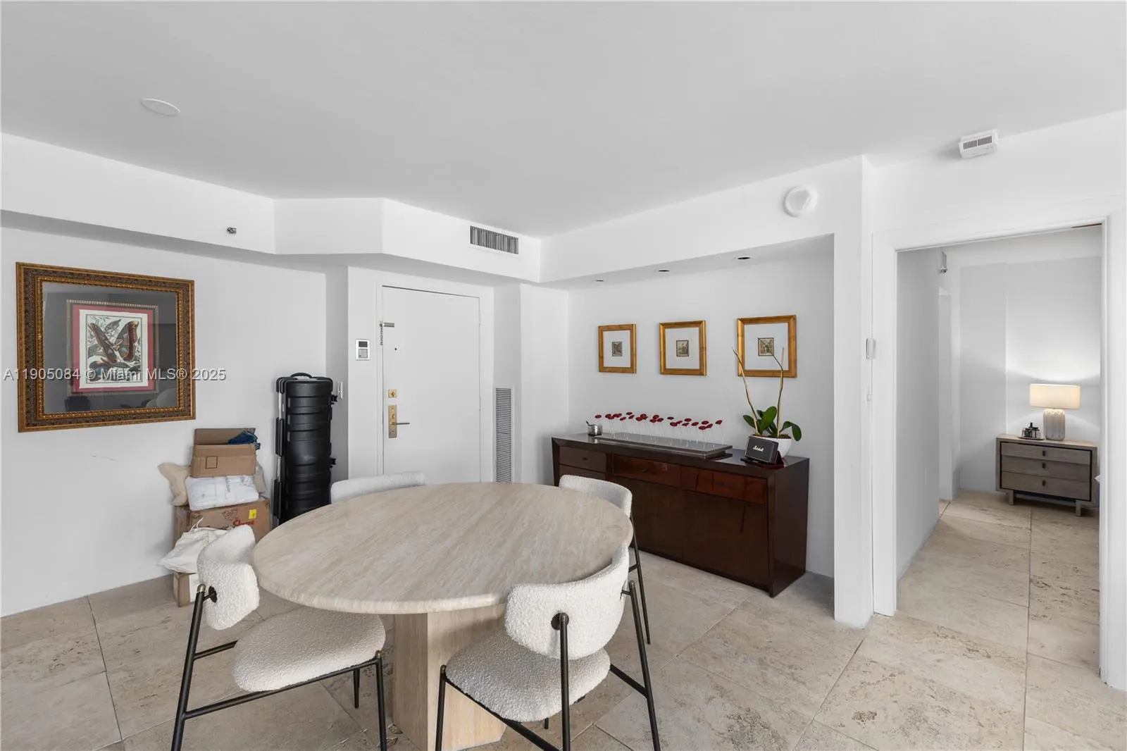 nine island Avenue, #402