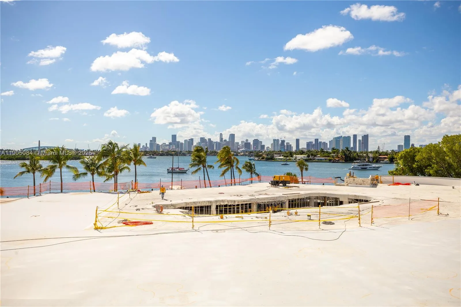 nine island Avenue, #402