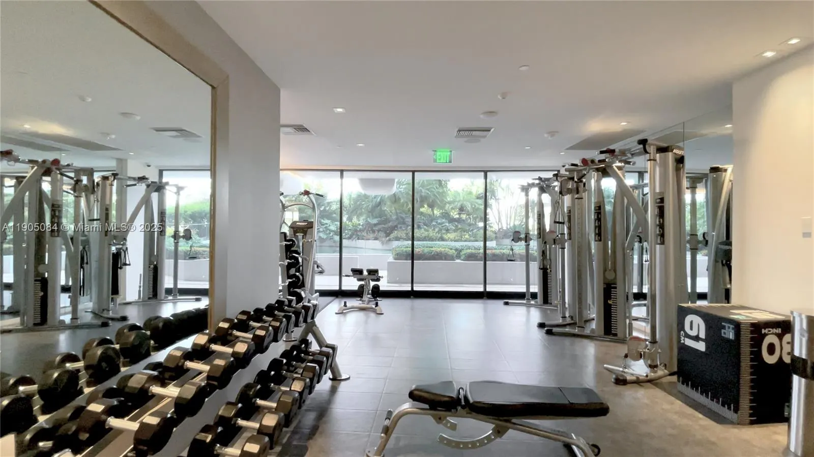 nine island Avenue, #402