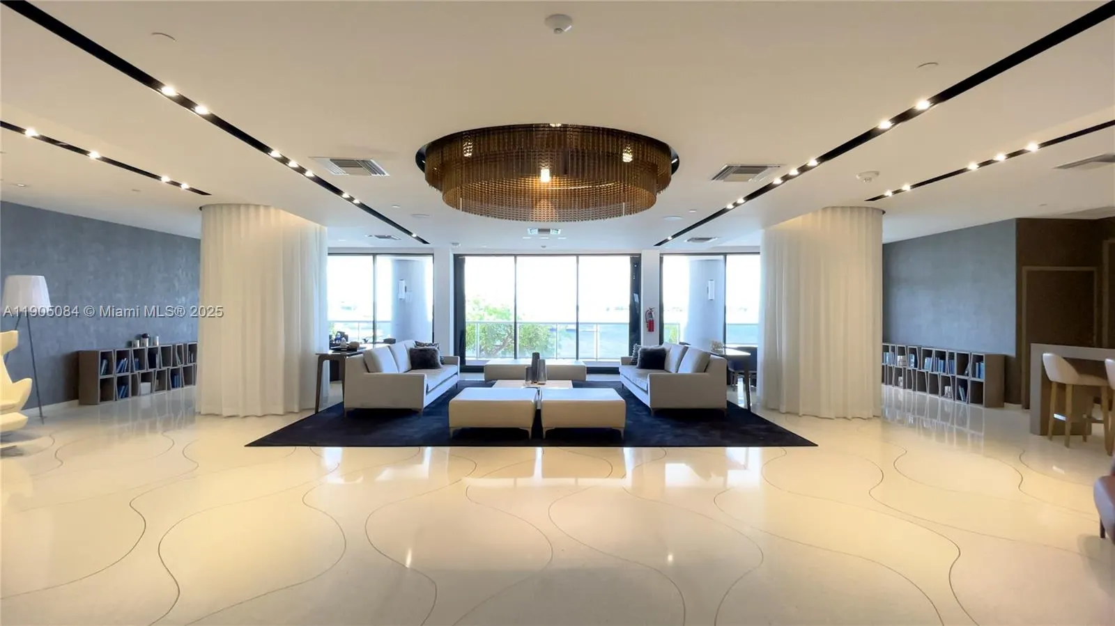 nine island Avenue, #402