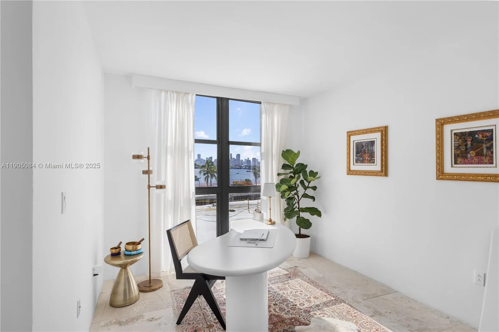 nine island Avenue, #402