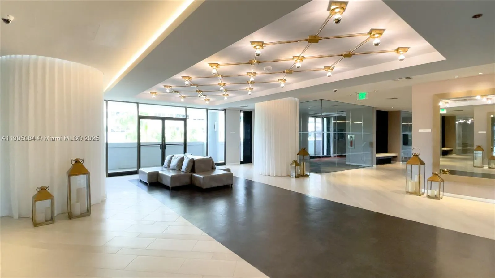 nine island Avenue, #402