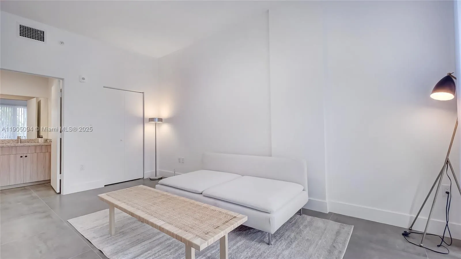 2010 SW 25th Ter, #303