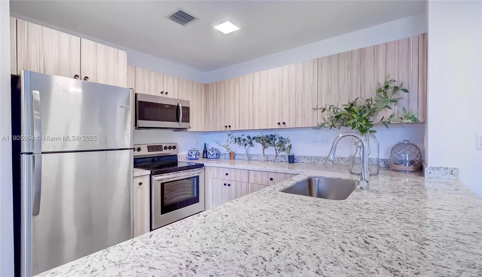 2010 SW 25th Ter, #303