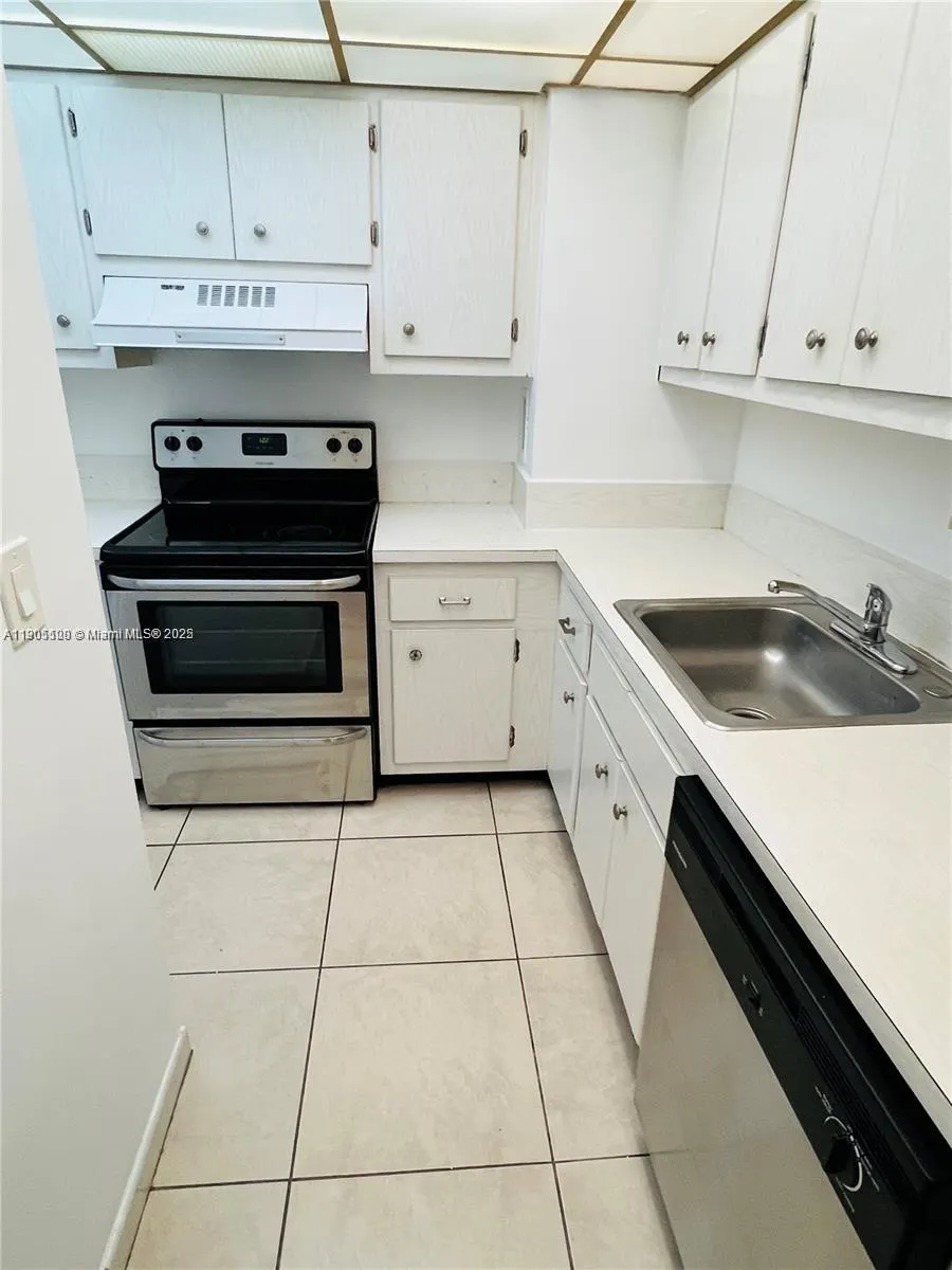 1865 79th St Cswy, #4L