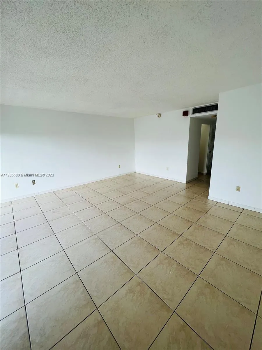 1865 79th St Cswy, #4L