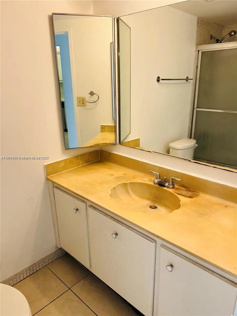 1865 79th St Cswy, #4L