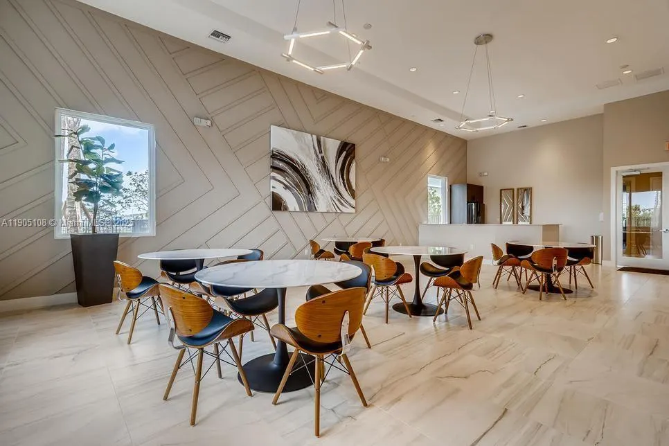 441 NE 5th Ter, #441