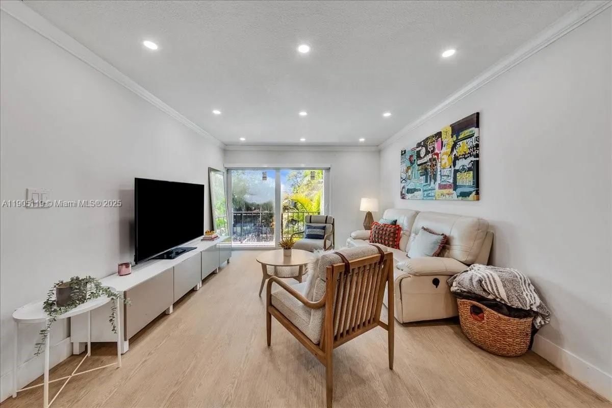 9225 SW 87th Ave, #A12