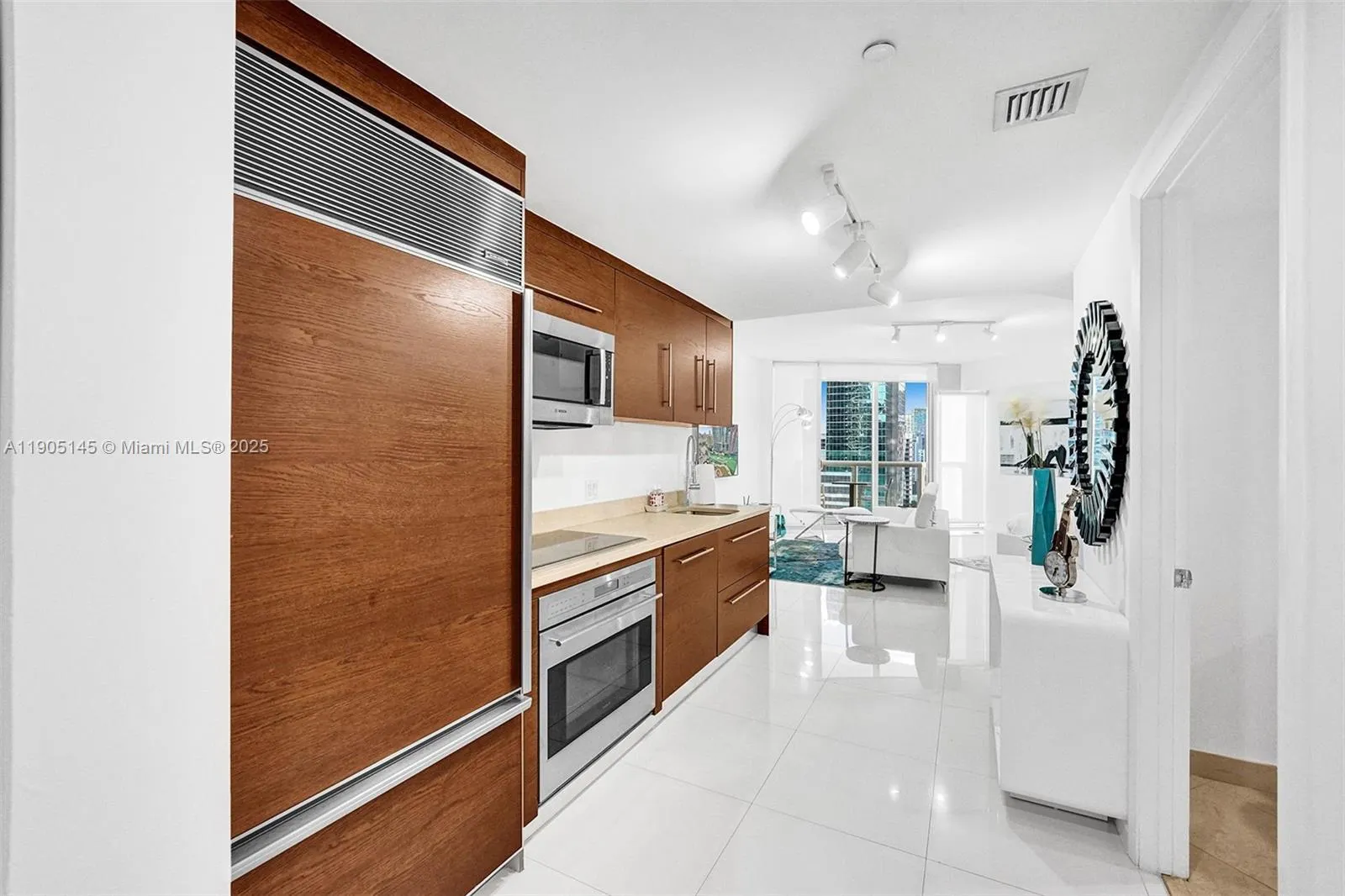 475 Brickell Ave, #2708