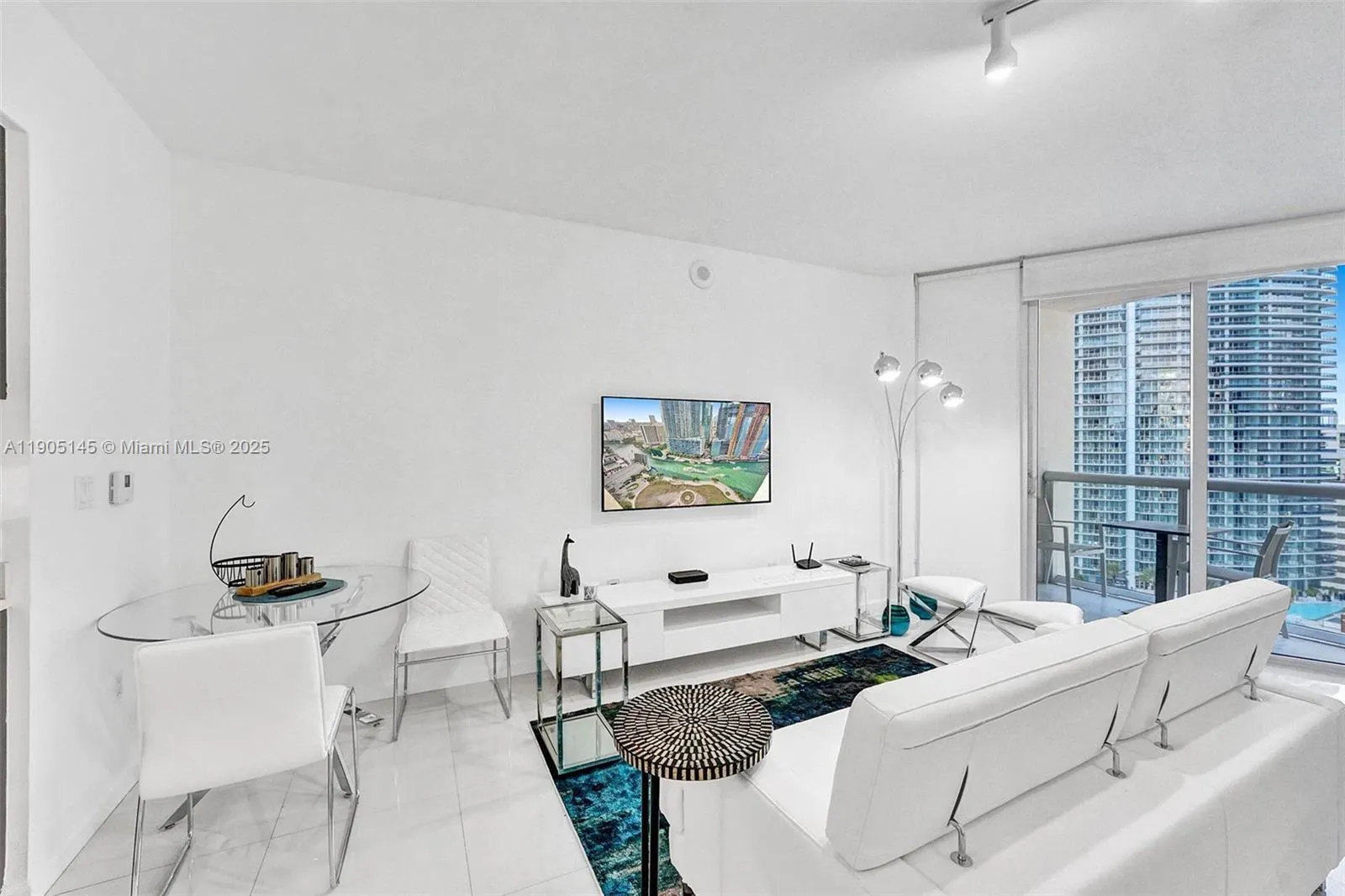 475 Brickell Ave, #2708