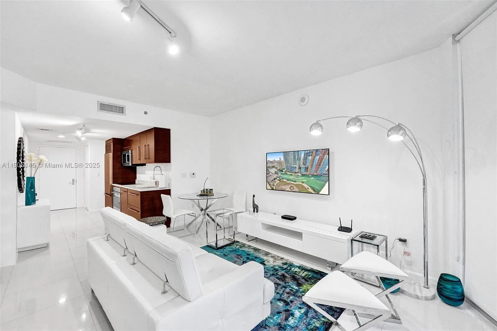 475 Brickell Ave, #2708