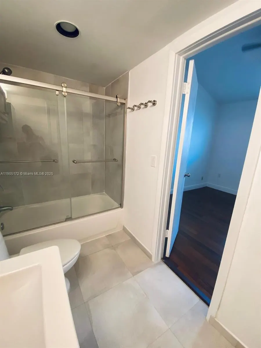 798 Crandon Blvd, #30-C