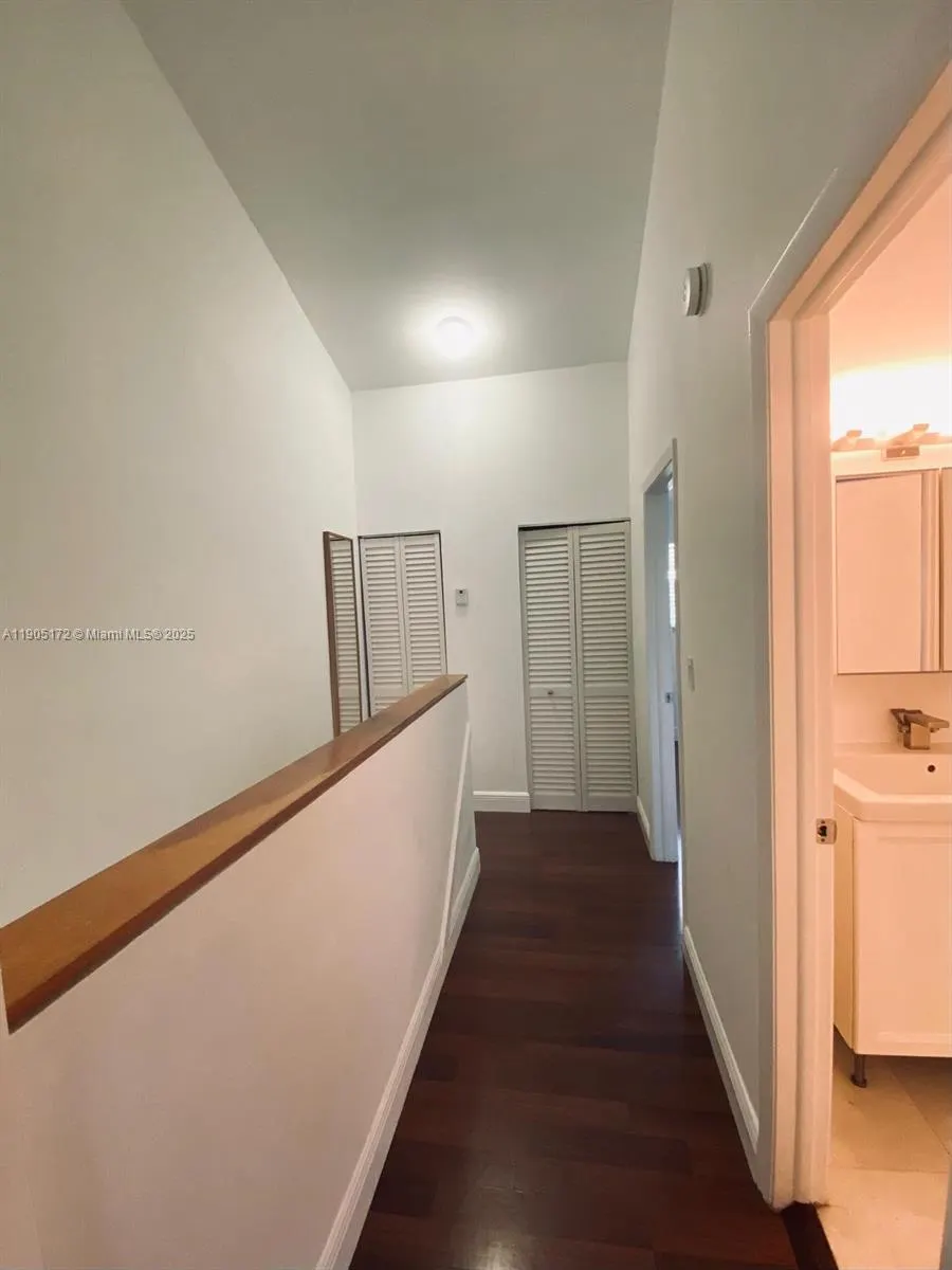 798 Crandon Blvd, #30-C