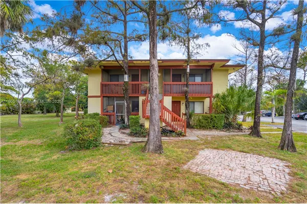 2062 NW 43rd Ter, #2