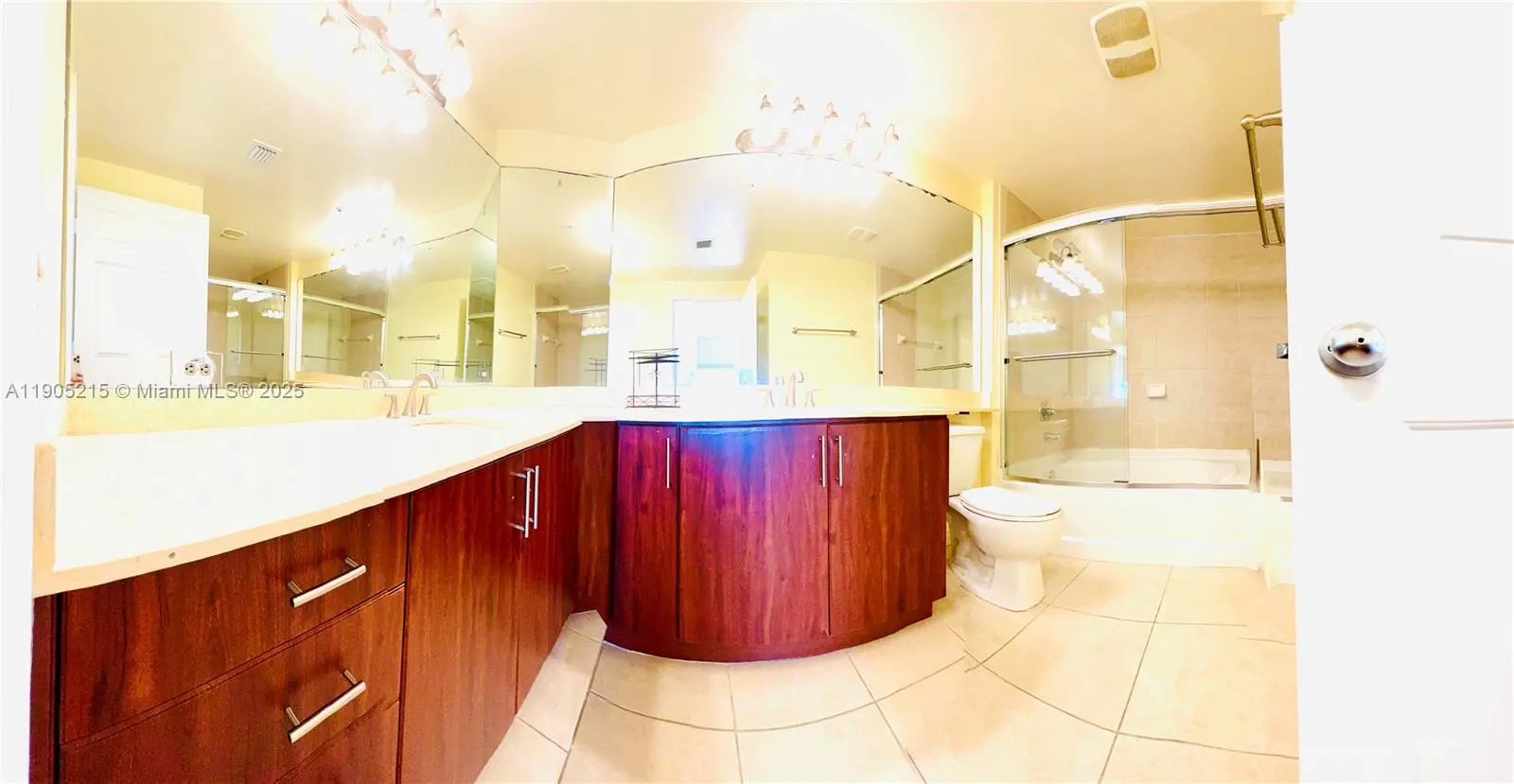 2421 NE 65th St, #506