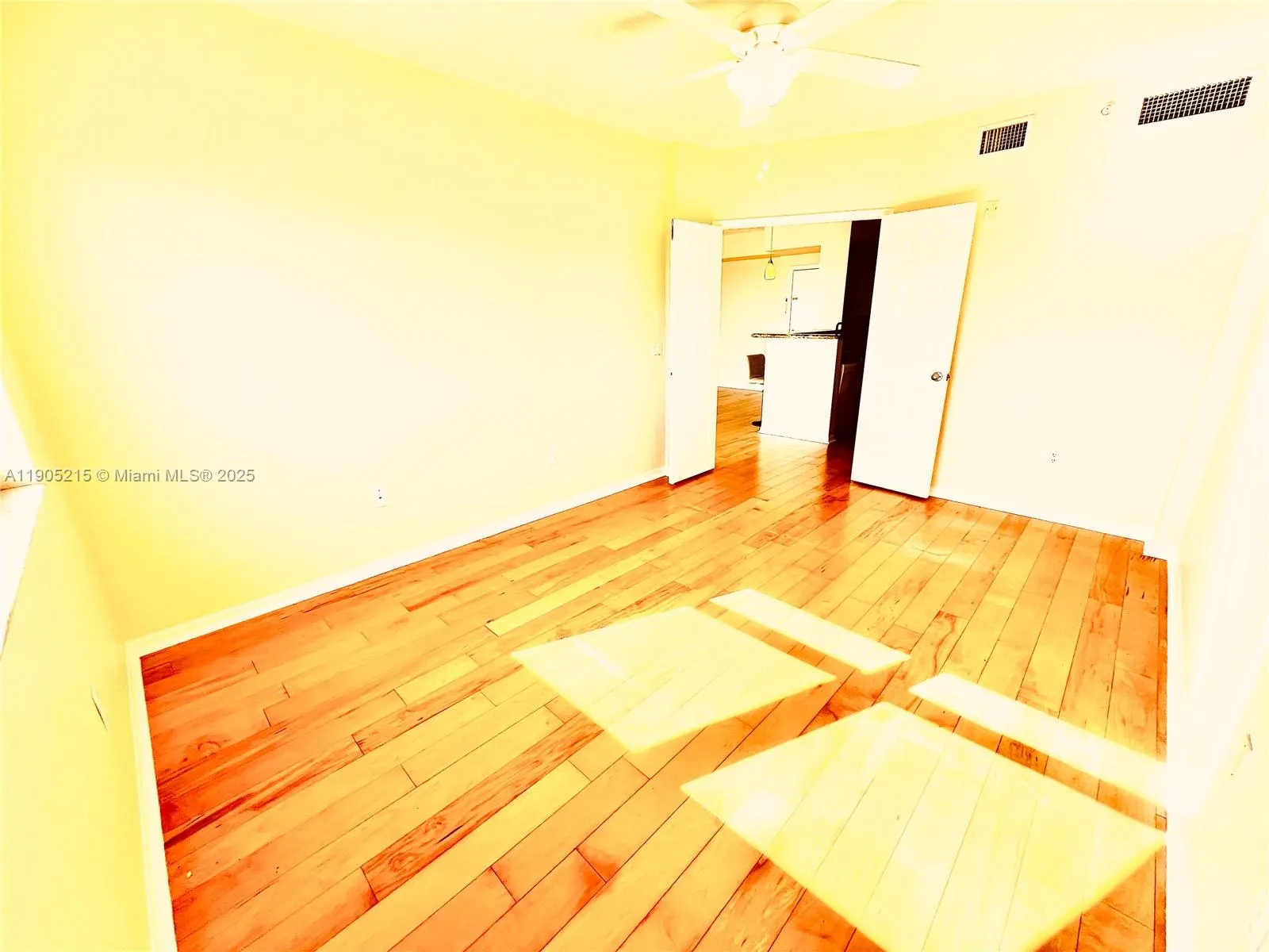 2421 NE 65th St, #506