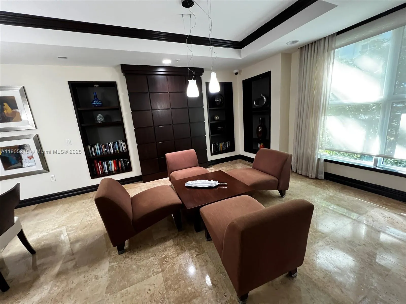 2421 NE 65th St, #506