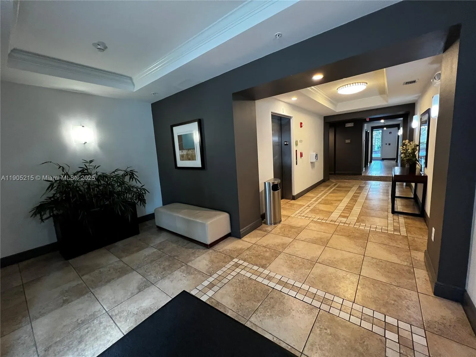 2421 NE 65th St, #506