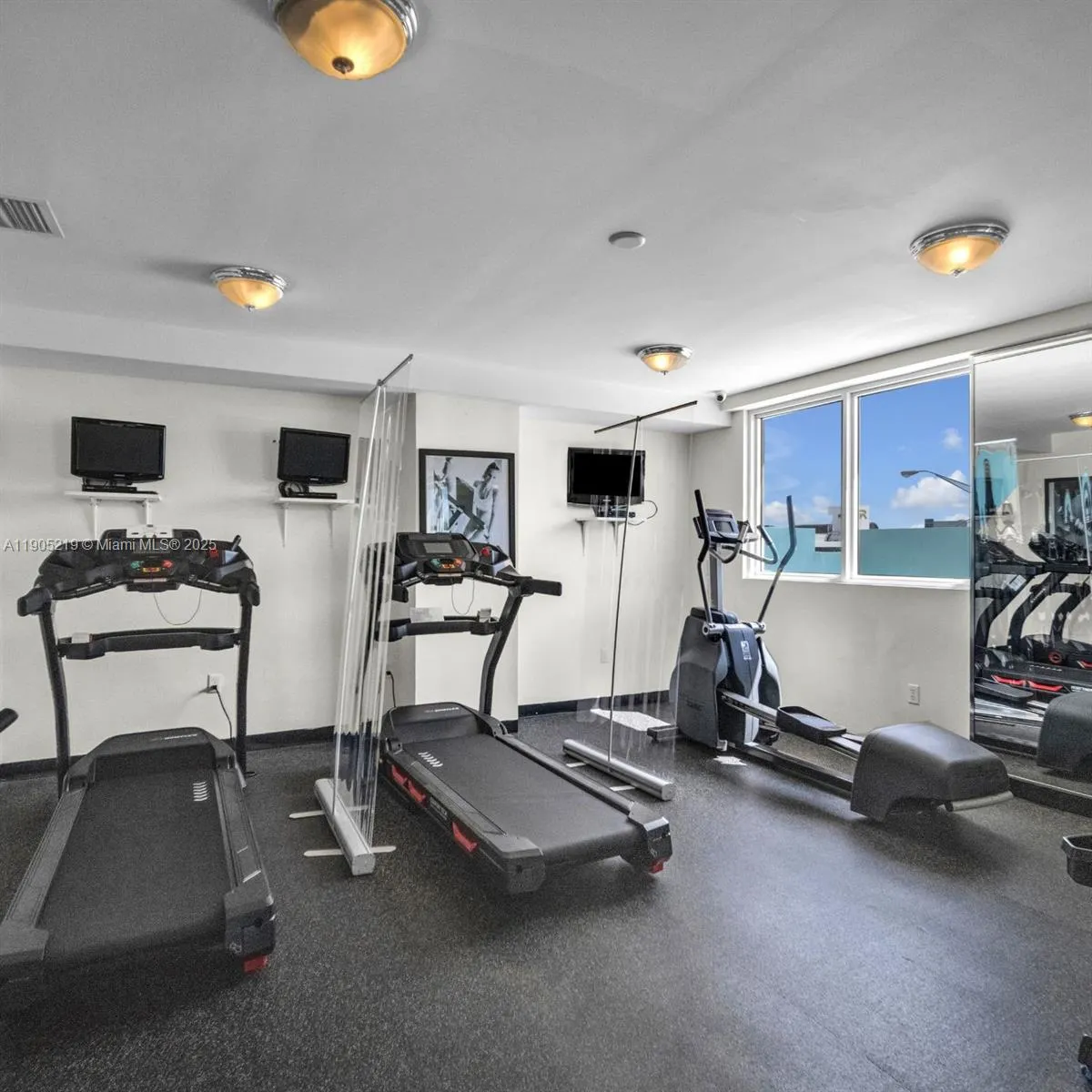 2400 SW 27th Ave, #604