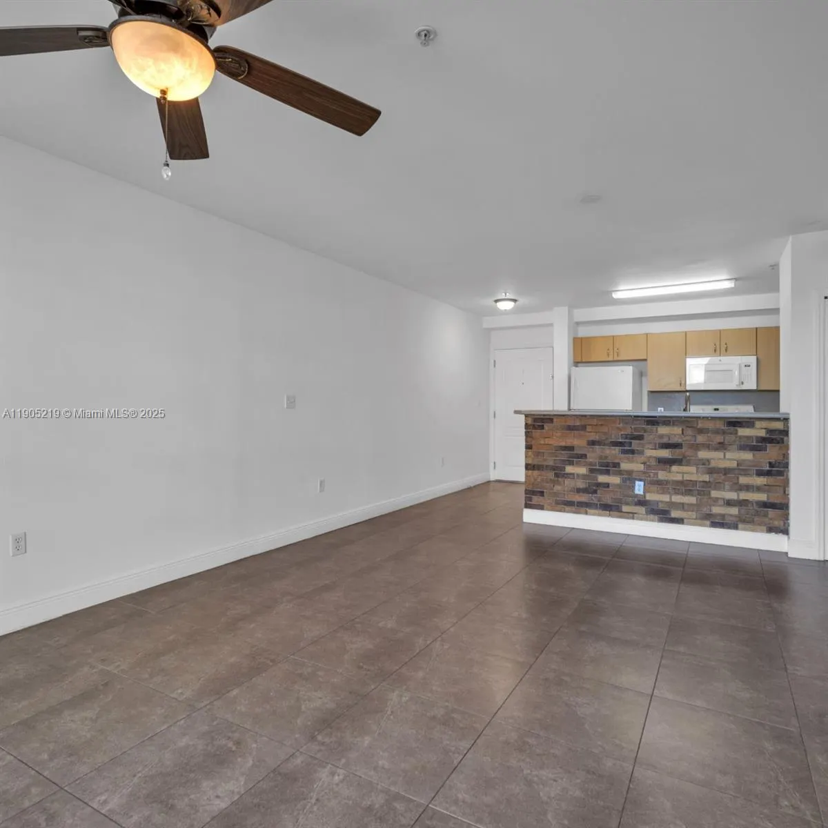 2400 SW 27th Ave, #604