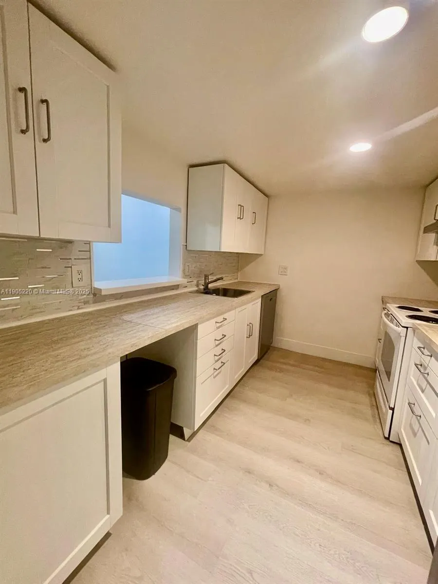 4344 NW 9th Ave, #11-3B