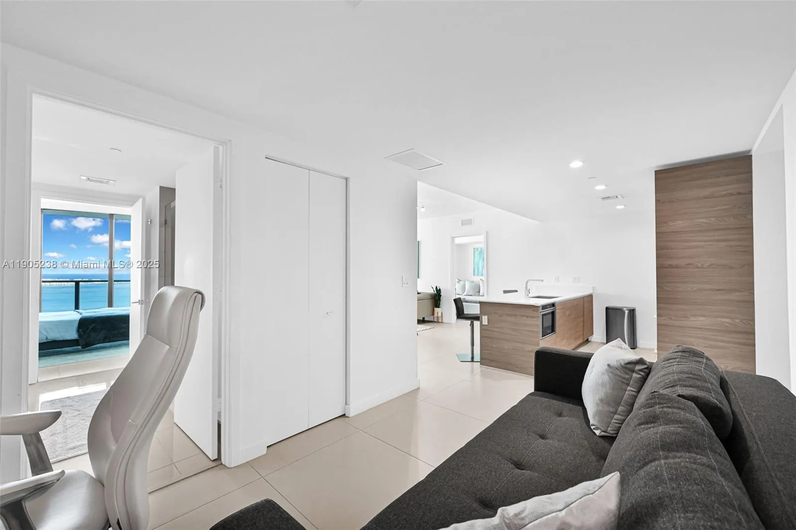 1300 S Miami Ave, #4302