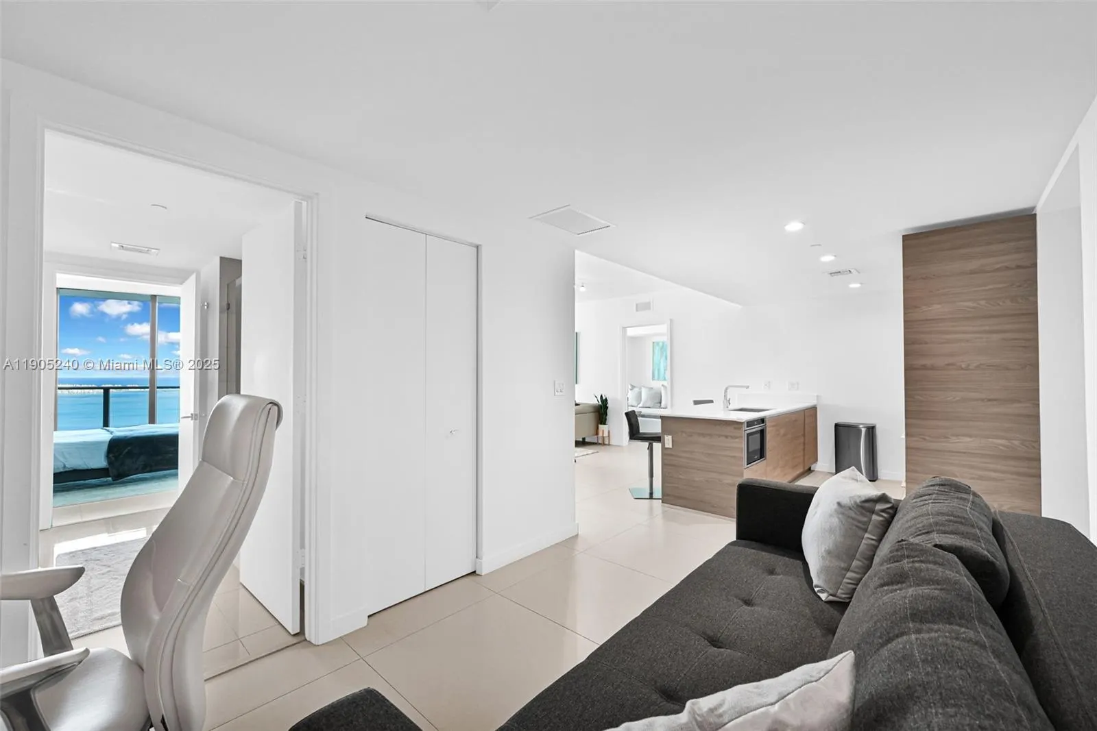 1300 S Miami Ave, #4302