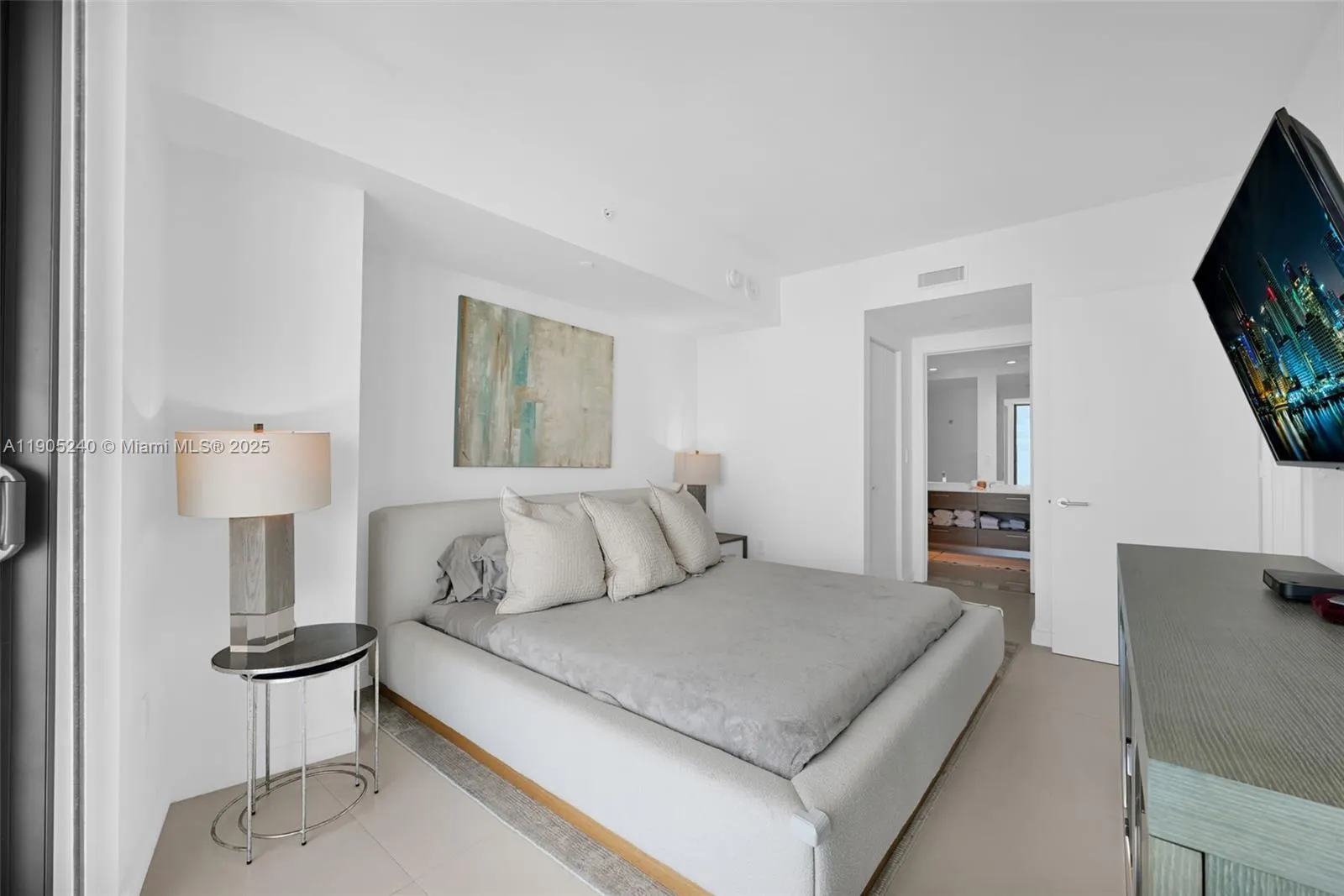 1300 S Miami Ave, #4302