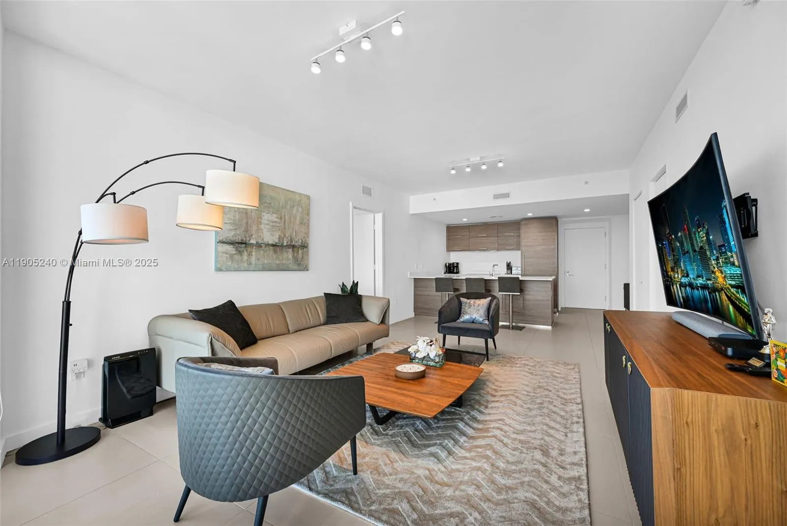 1300 S Miami Ave, #4302