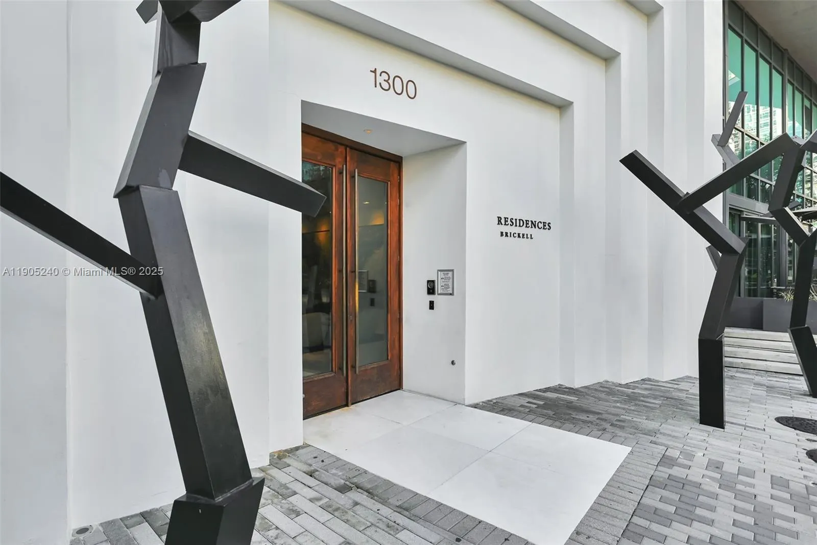 1300 S Miami Ave, #4302