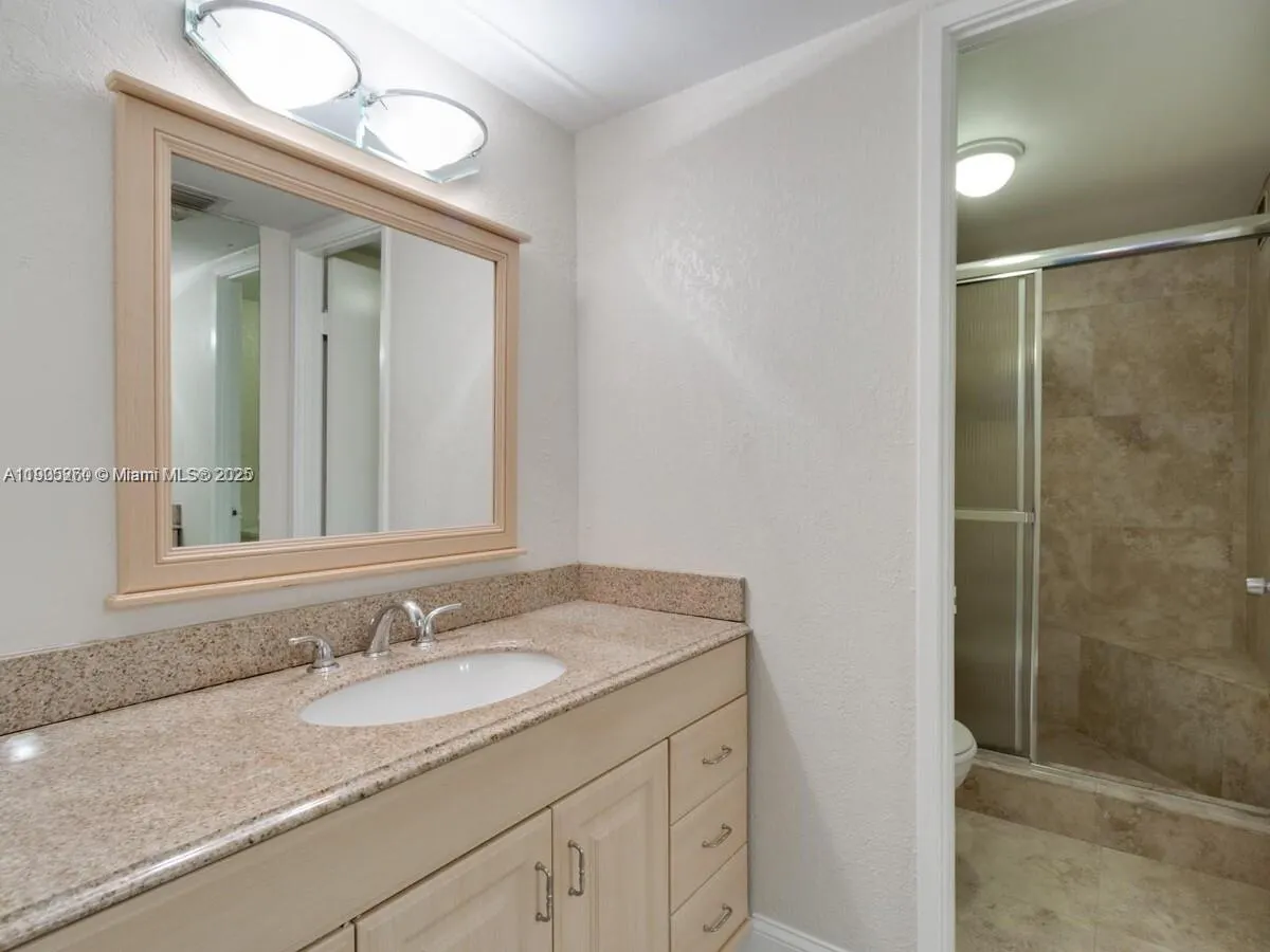 2841 NE 163rd St, #1211