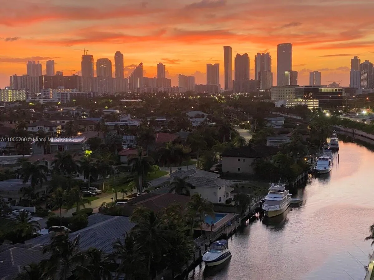 2841 NE 163rd St, #1211