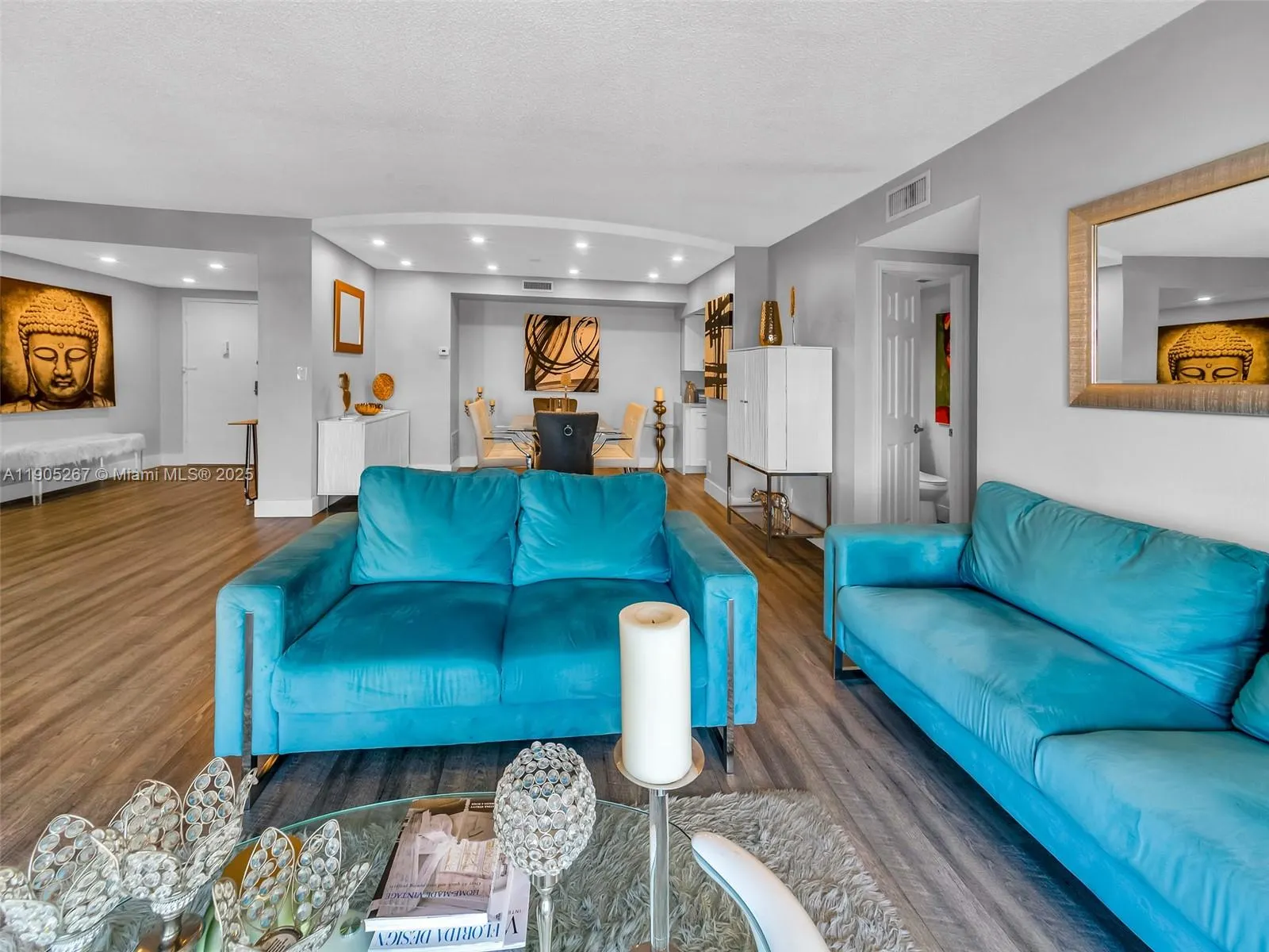 3800 Hillcrest Dr, #907