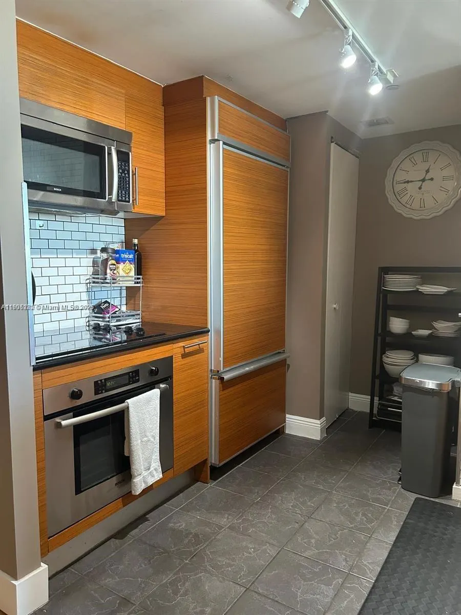 50 Biscayne Blvd, #4607