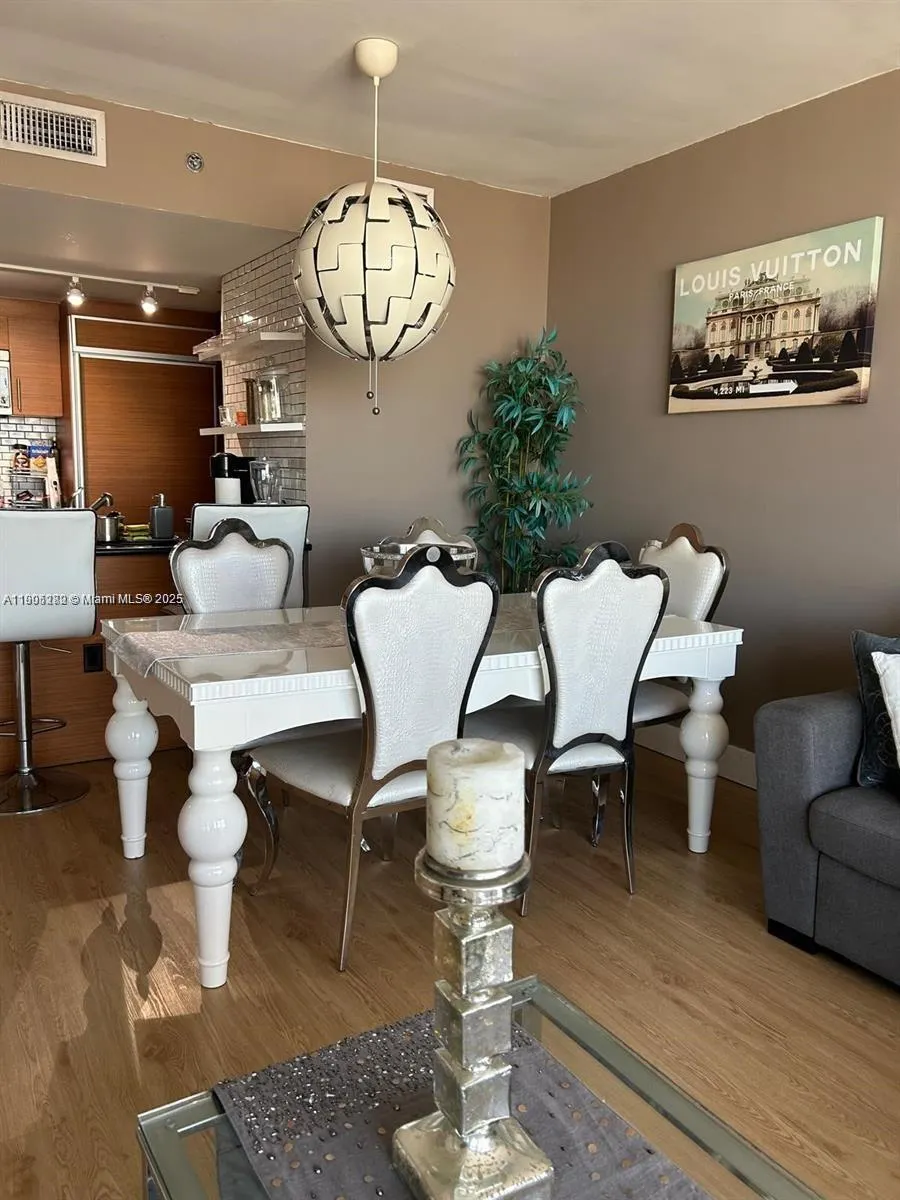 50 Biscayne Blvd, #4607